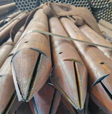 六盘水出尖打孔加工无缝注浆钢花管注浆管厂家